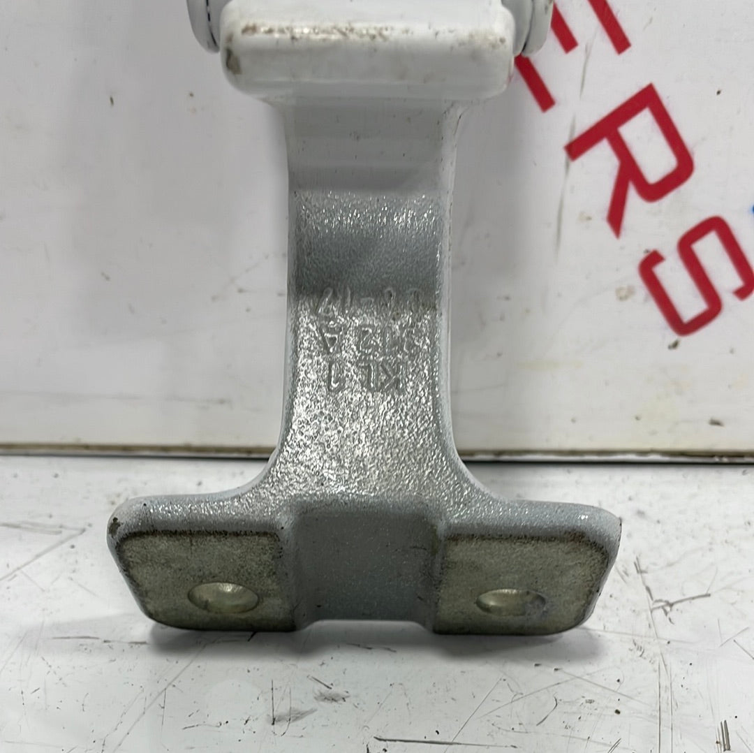 Renault Kangoo RIGHT REAR UPPER DOOR HINGE P/N KL1312A