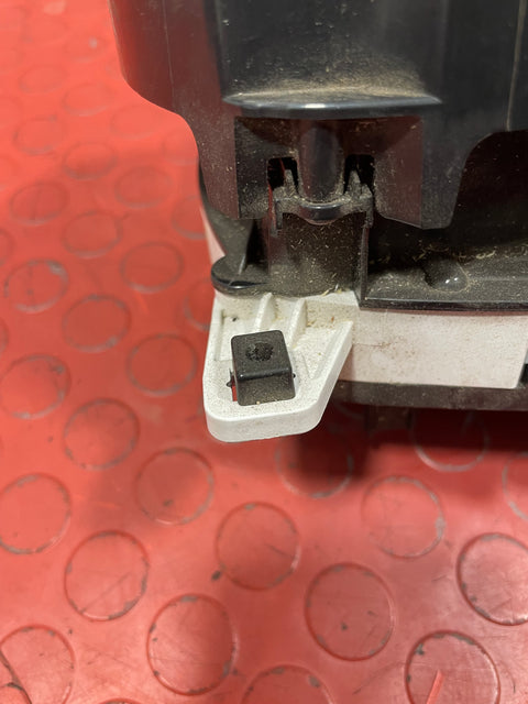 Citroen Berlingo/Peugeot Partner/Vauxhall Combo/Toyota Proace City DASH CLOCKS INSTRUMENT CLUSTER PANEL 2019-2024 P/N 769167680U