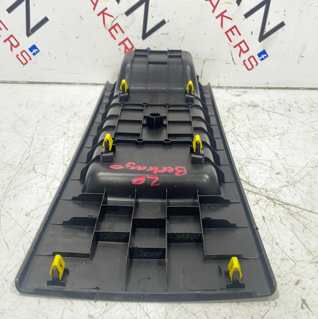 Citroen Berlingo/Peugeot Partner/Vauxhall Combo/Toyota Proace City CENTRE CONSOLE TUNNEL TRIM 2018-2021 P/N 9828059377