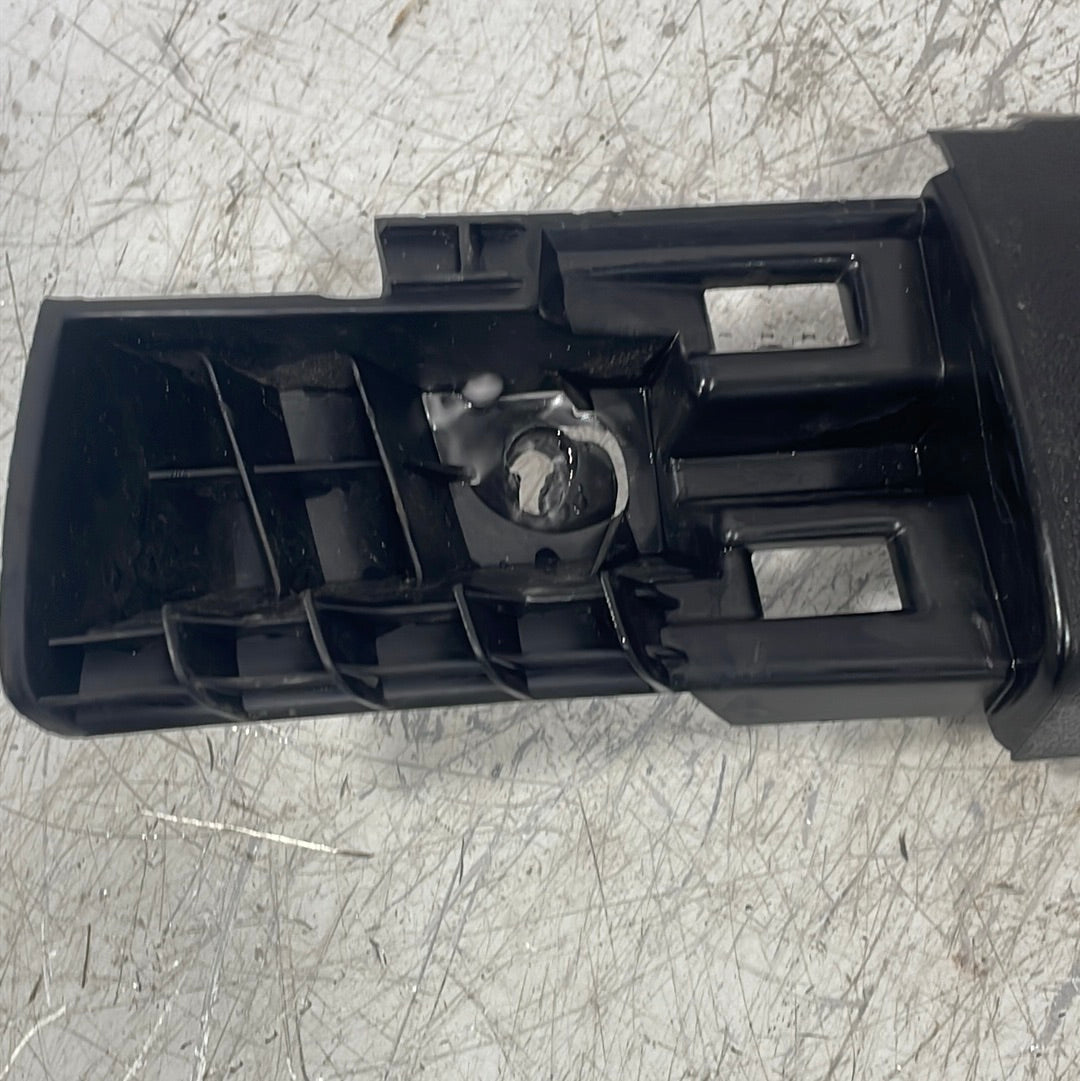 Citroen Berlingo/Peugeot Partner/Vauxhall Combo/Toyota Proace City INTERIOIR TRIM PASSENGER SIDE FOOTWELL BONNET PULL SURROUND P/N 9816395977