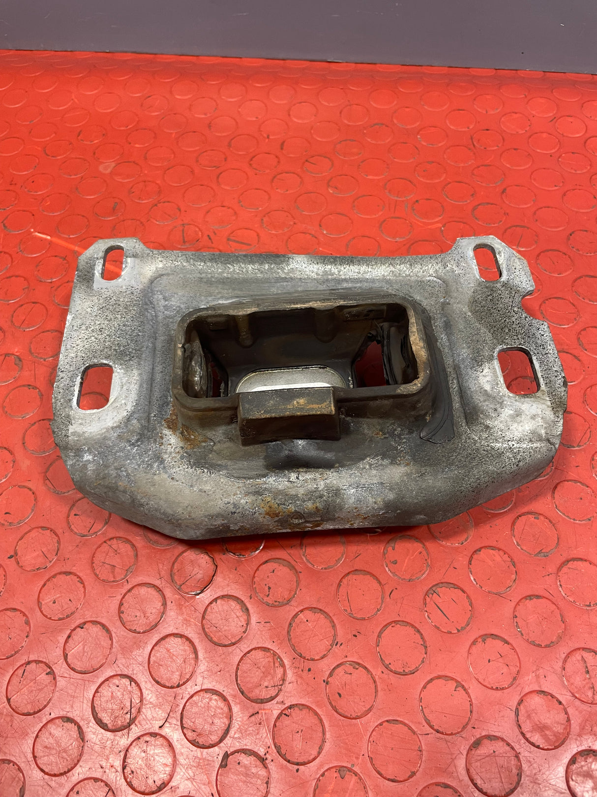 Citroen Berlingo/Peugeot Partner/Vauxhall Combo/Toyota Proace City GEARBOX MOUNTING 2019-2024 P/N 9673768480