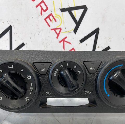 Toyota Hilux HEATER CONTROLS 2019 P/N 55406KK150