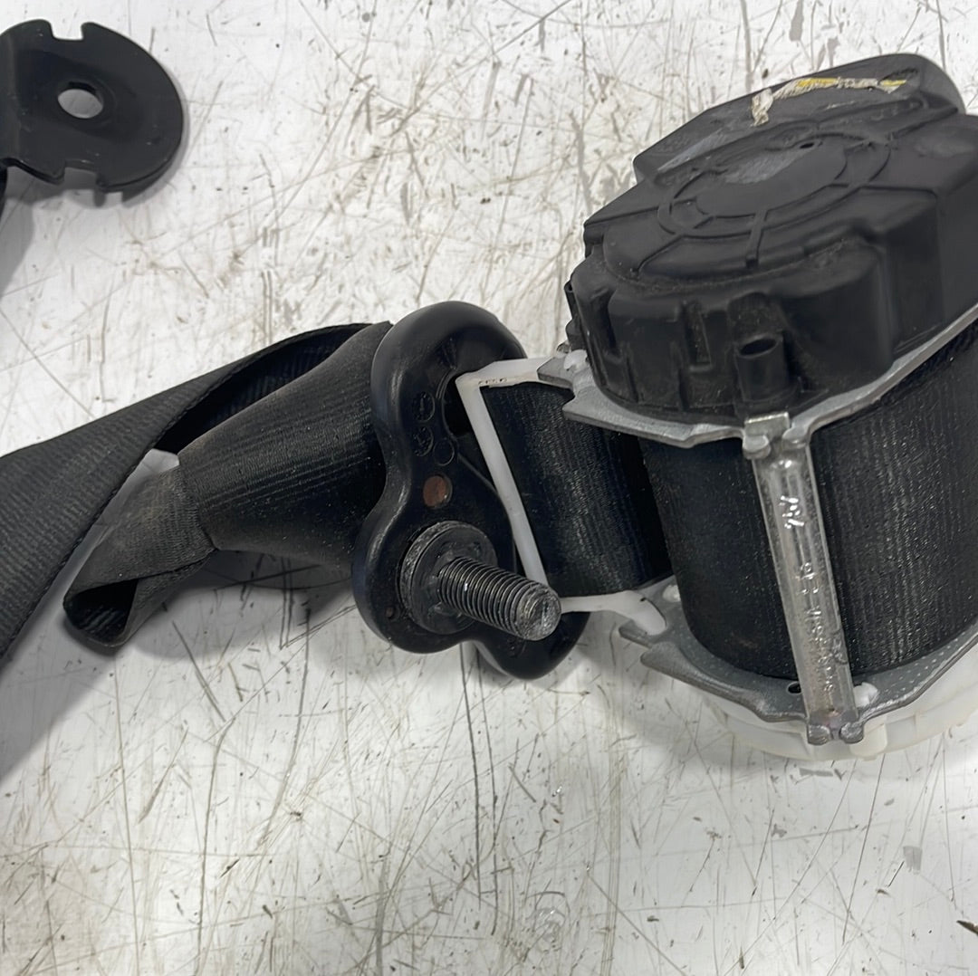 Renault Trafic/Vauxhall Vivaro PASSENGER SIDE FRONT SEATBELT 1.6 2014-2017 P/N 868843513R / 34138930A