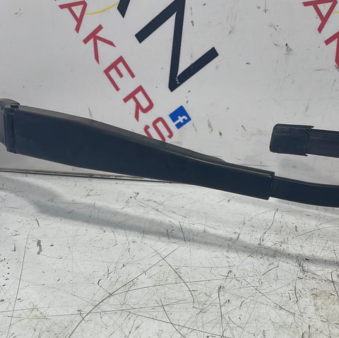 Vauxhall Vivaro/ Renault Trafic/Nissan NV300 MK3 WIPER ARM DRIVERS SIDE O/S 2014-2021 P/N 288812359R