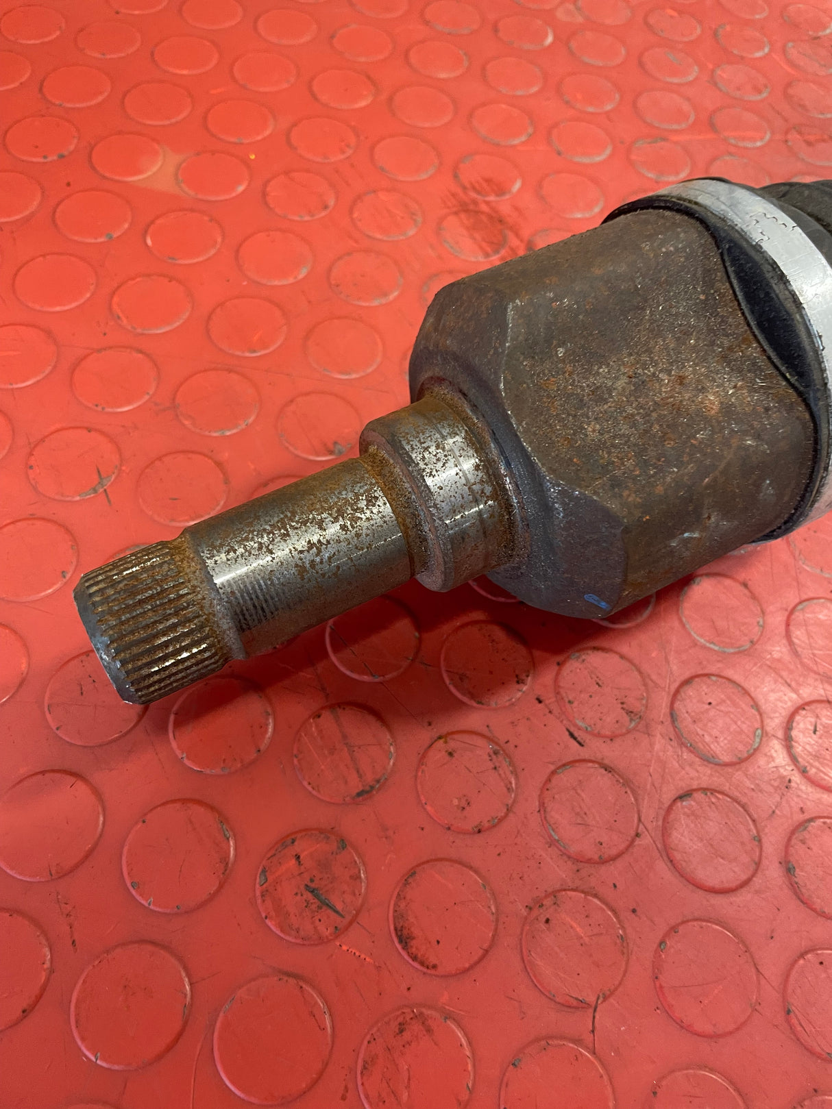 Citroen Dispatch/Peugeot Expert/Vauxhall Vivaro/Toyota Proace/Fiat Scudo DRIVESHAFT Passenger Side 2016-2024 P/N 9820048180