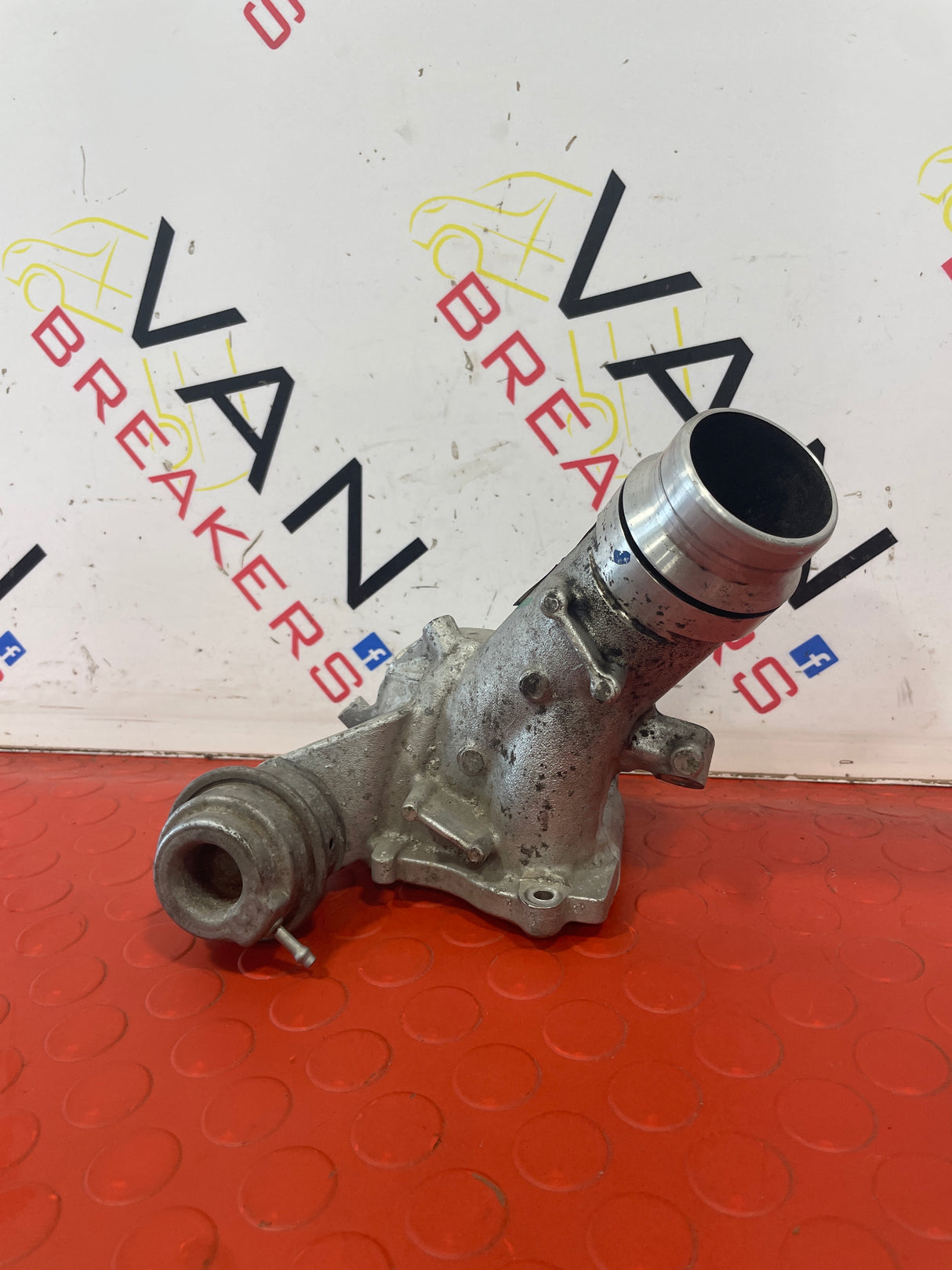 Vauxhall Vivaro/Renault Trafic TURBOCHARGER INLET HOUSING WITH ACTUATOR 1.6 DCI 2014 - 2019 P/N 144107692R