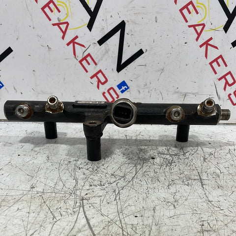 Ford Citroen Peugeot INJECTOR RAIL 2.0L P/N 9681909680-04