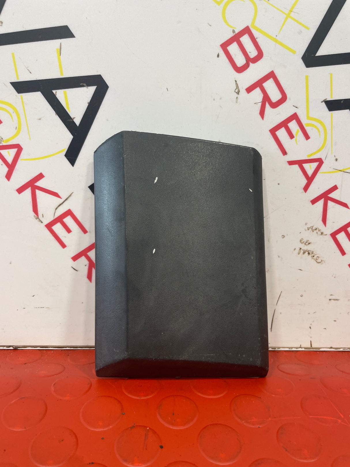 Ford Transit Custom P/S LEFT BELOW FUEL DOOR MOULDING P/N BK21V29427ABW