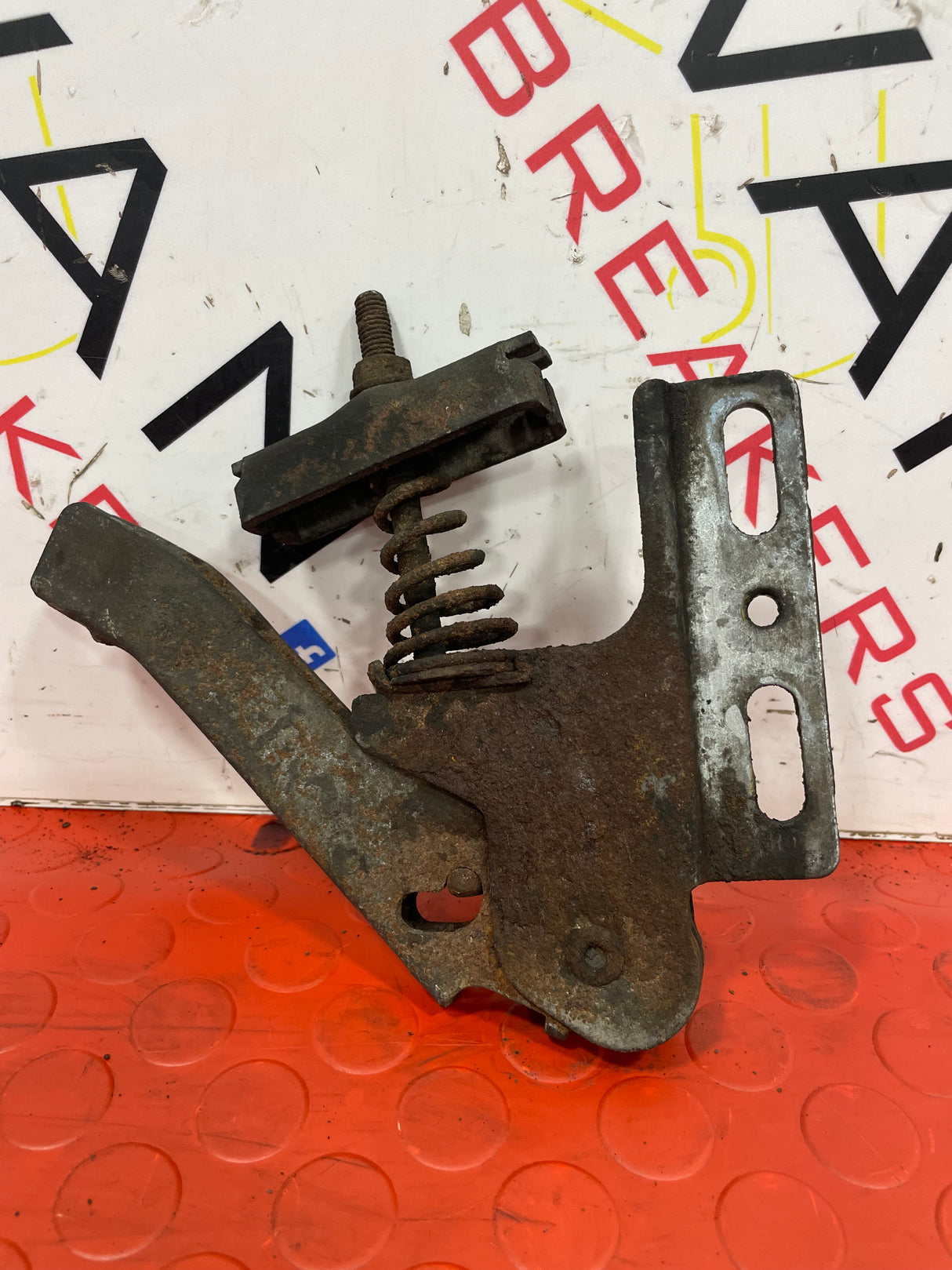 Volkswagen Crafter Mercedes Sprinter mk2 HANDBRAKE MECHANISM W906 2014 P/N A9064200238