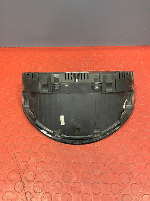 Volkswagen Crafter INSTRUMENT CLUSTER SPEEDOMETER 2006-2016 (CRACKED GLASS) P/N A9069006502