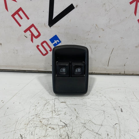 Renault Trafic DRIVER SIDE WINDOW SWITCH 2019 P/N 254118044R