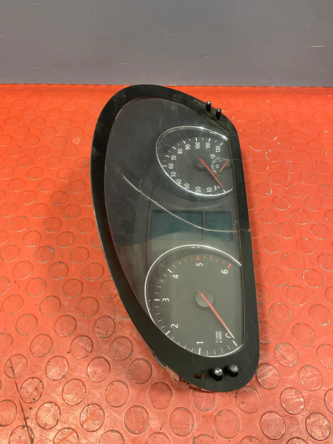 Volkswagen Crafter INSTRUMENT CLUSTER SPEEDOMETER 2006-2016 (CRACKED GLASS) P/N A9069006502