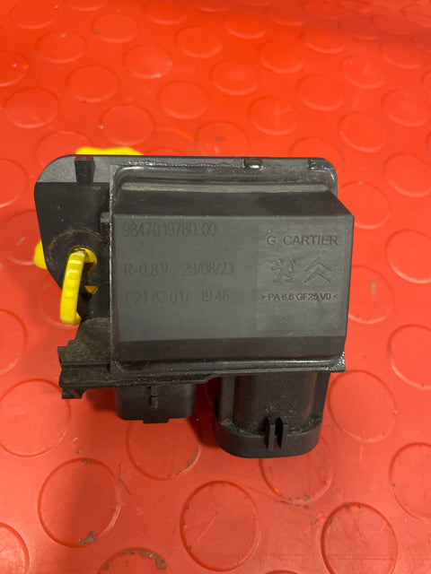 Peugeot Partner/Citroen Berlingo FAN CONTROL MODULE P/N 9847019780
