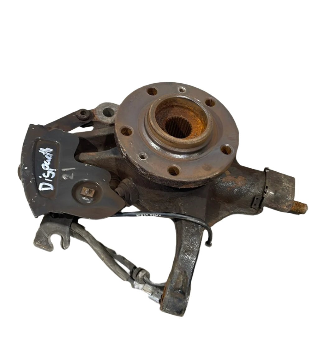 Citroen Dispatch/Peugeot Expert/Vauxhall Vivaro FRONT DRIVER SIDE HUB WITH ABS SENSOR 2021 R/N 43010561