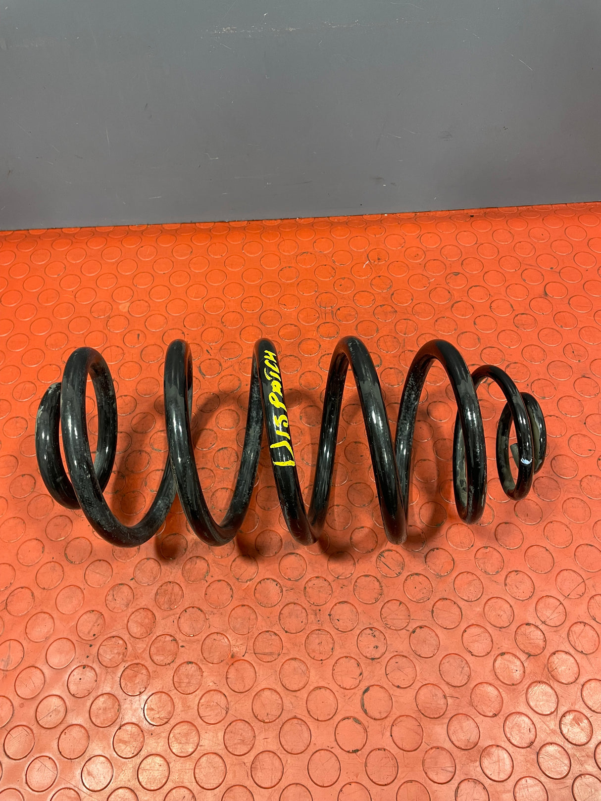 Citroen Dispatch/Peugeot Expert/Toyota Proace/Fiat Scudo REAR COIL SPRING (Fits Both Sides) 2008-2016 P/N 5056599495579