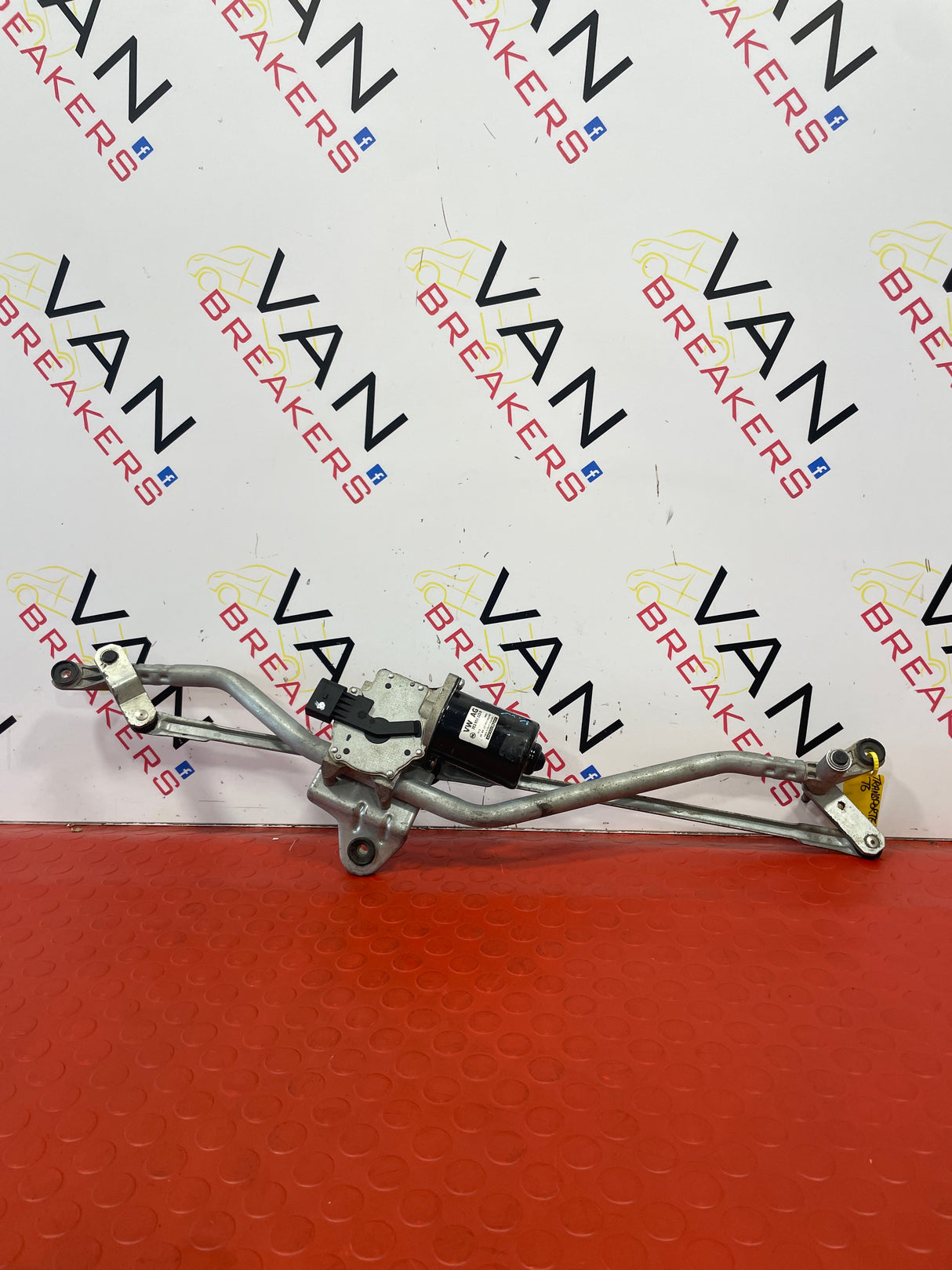 VW Transporter FRONT WIPER LINKAGE MECHANISM WITH MOTOR 2016 TO 2019 P/N 7E2955023C