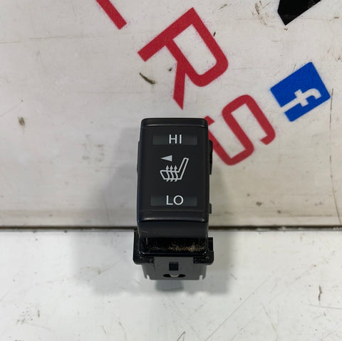 Toyota Hilux HEATED SEAT SWITCH 2019 P/N 16525MD