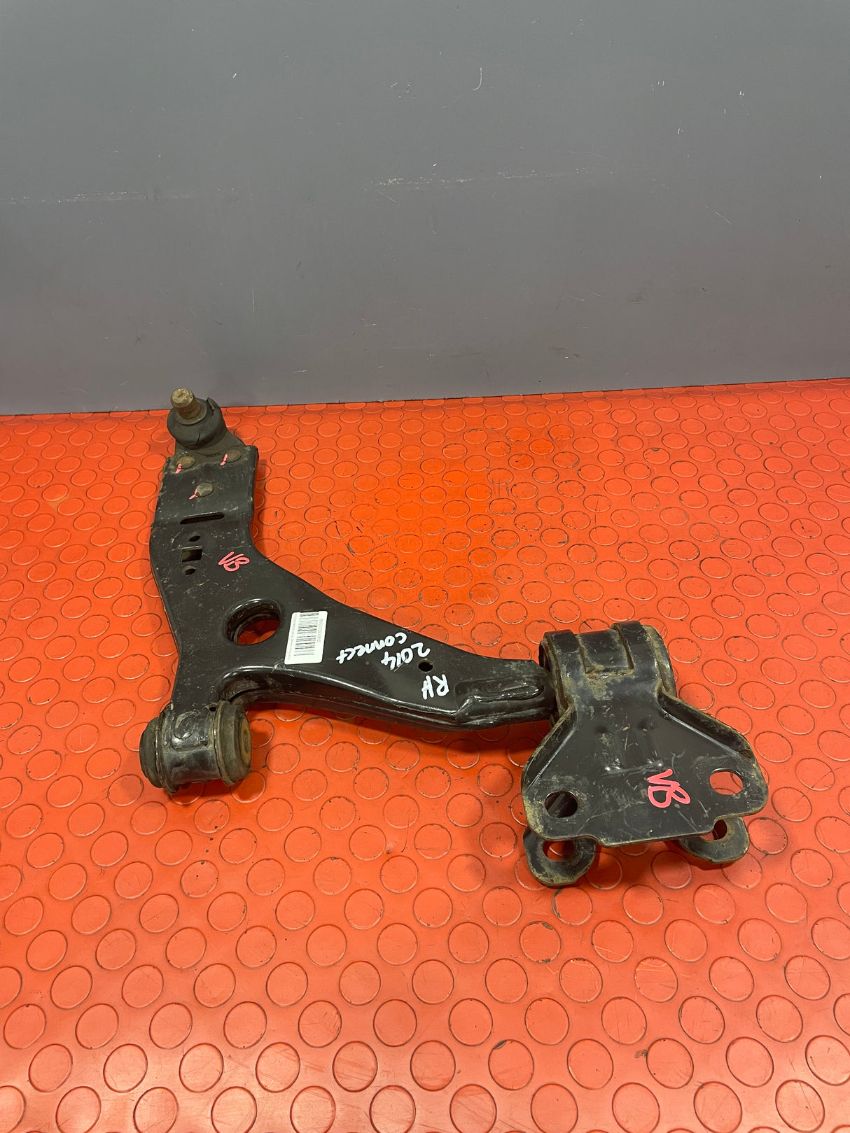 Ford Transit Connect FRONT WISHBONE Drivers Side 2014 (Damaged Ball Joint Rubber) P/N DV613C339AB