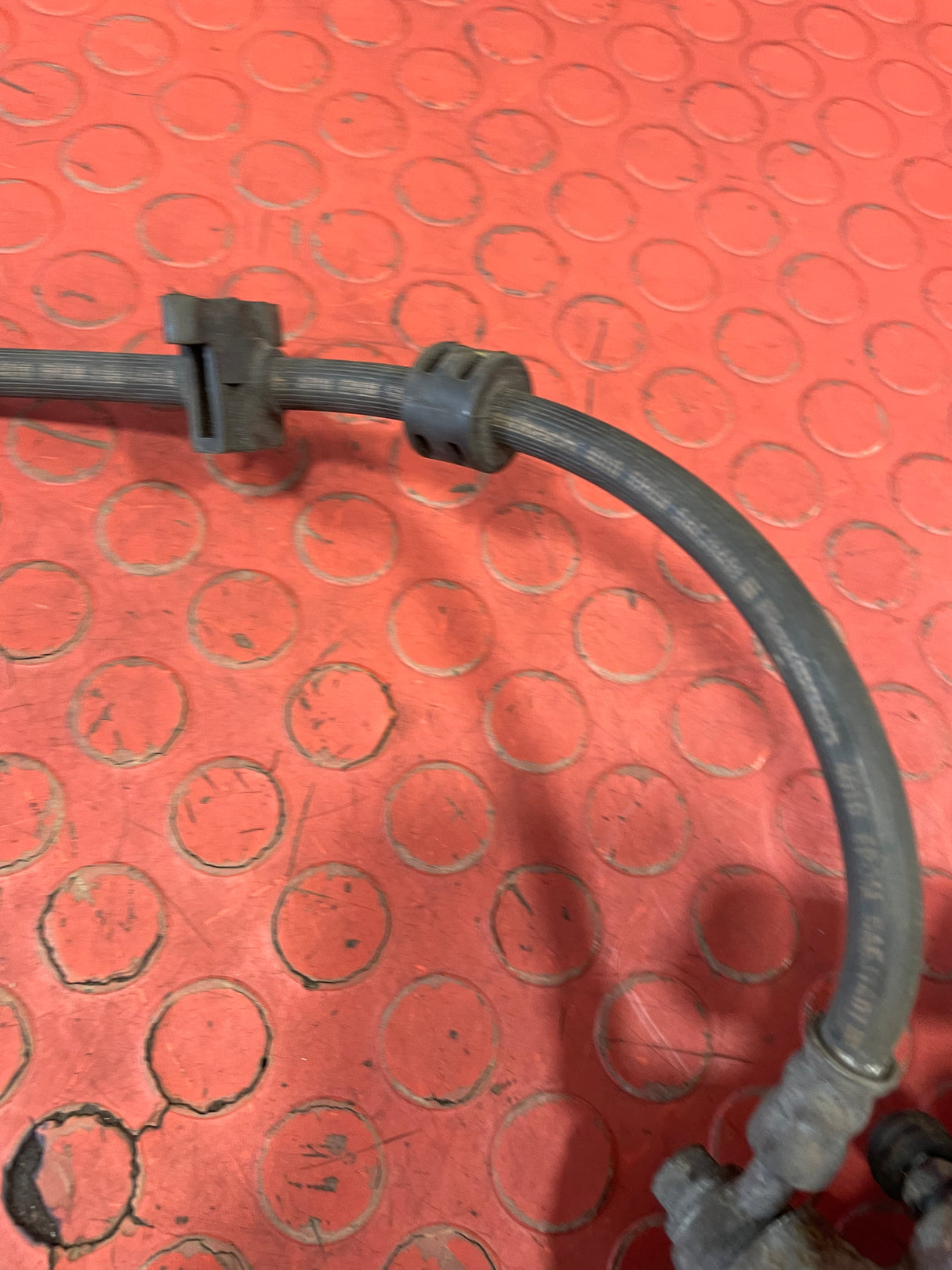 Citroen Berlingo/Peugeot Partner/Vauxhall Combo/Toyota Proace City BRAKE CALIPER Front Drivers Side (With Carrier) 1.5 2018-2025 P/N 9830798780 - 1