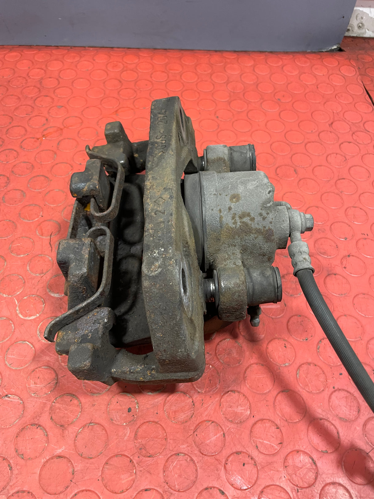 Citroen Dispatch/Peugeot Expert/Vauxhall Vivaro/Toyota Proace/Fiat Scudo BRAKE CALIPER Front Drivers Side 2016-2024 P/N 9805256380