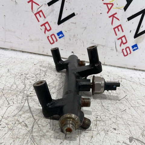 Ford Citroen Peugeot INJECTOR RAIL 2.0L P/N 9681909680-04