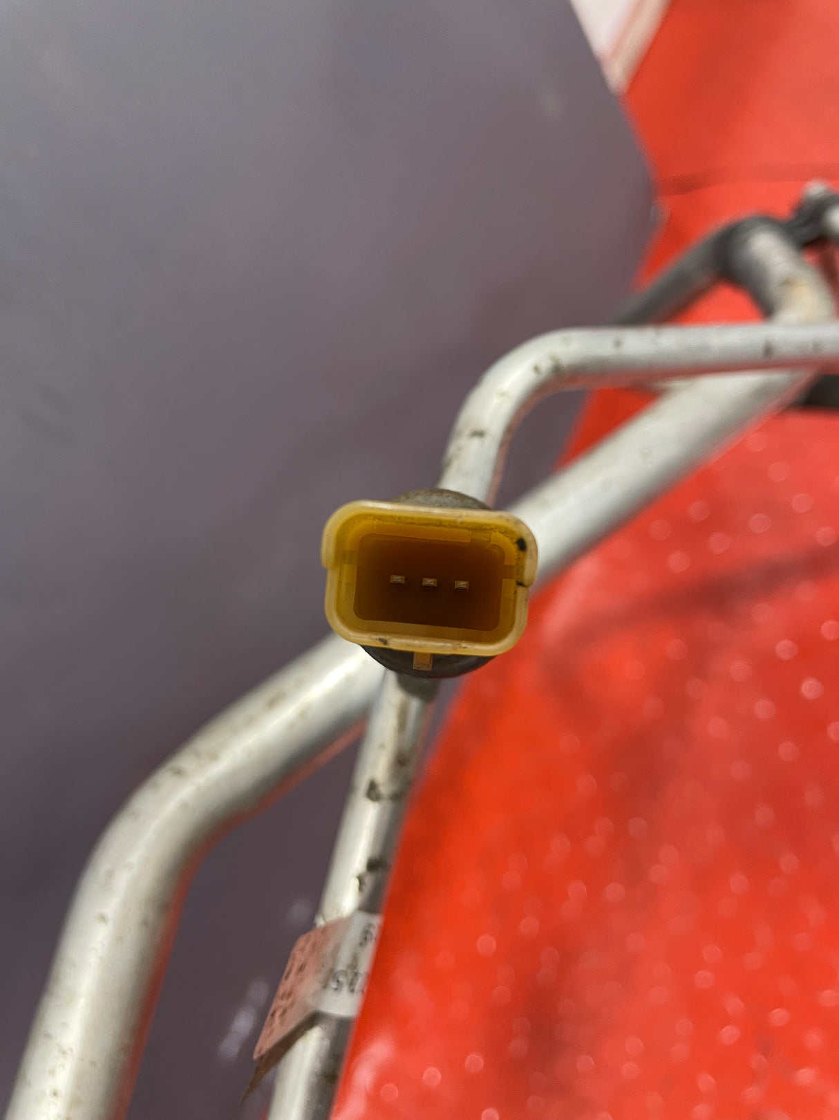 Citroen Berlingo/Peugeot Partner AIR CON PIPES (PAIR) 2008-2018 1.6 P/N 9681693180 3 pin