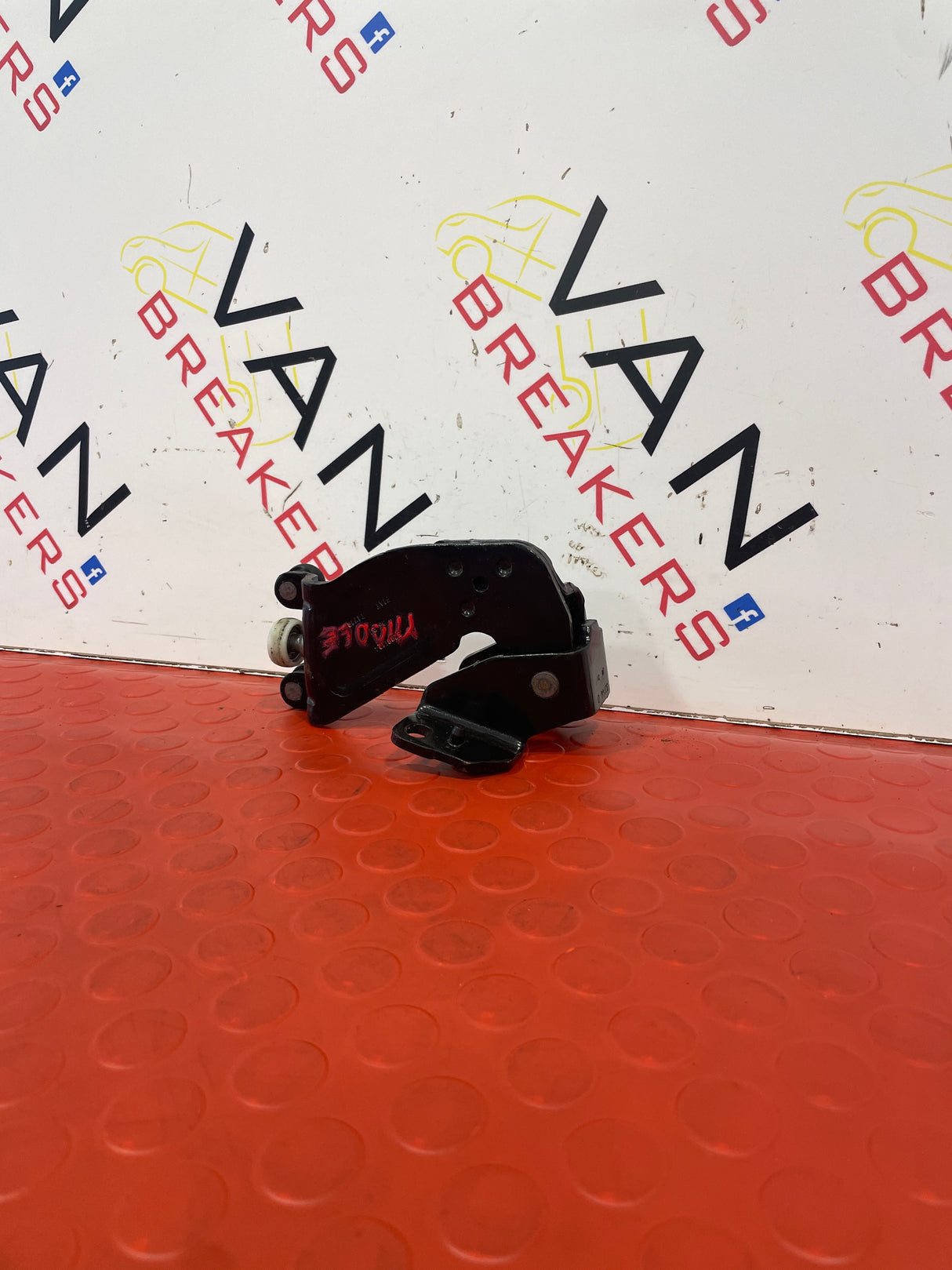 FIAT Doblo SLIDING DOOR MIDDLE ROLLER 2011-2022 P/N 52091124