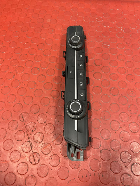 Citroen Dispatch/Peugeot Expert/Vauxhall Vivaro/Toyota Proace/Fiat Scudo HEATER CONTROL UNIT WITH AIR CONDITIONING 2016-2023 P/N 98081722ZD