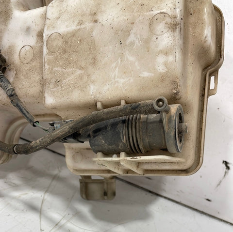 Renault Trafic WASHER BOTTLE (WITH PUMP) 2014-2019 P/N 289105241R