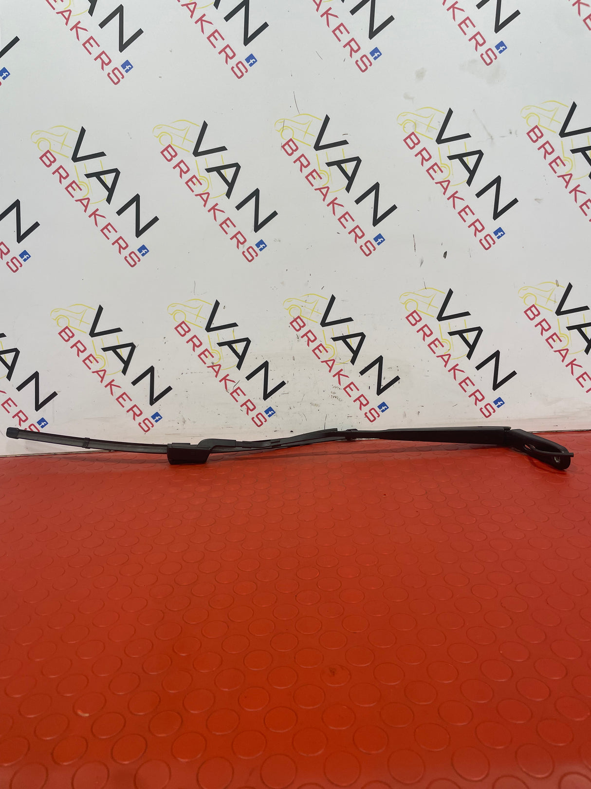 Citroen Berlingo/Peugeot Partner/Toyota Proace City/Vauxhall Combo DRIVER SIDE WIPER ARM 2018-2023 P/N 9833936480