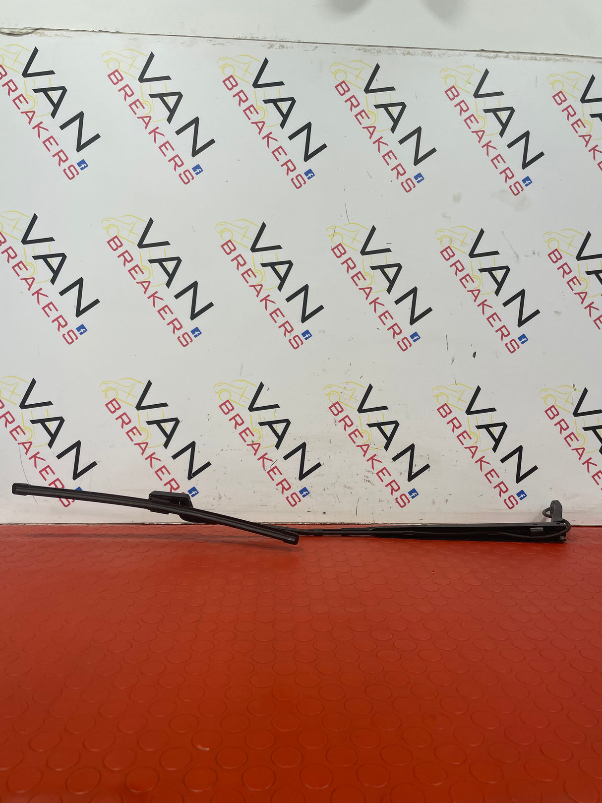 Citroen Berlingo/Peugeot Partner/Toyota Proace City/Vauxhall Combo PASSENGER SIDE WIPER ARM 2018-2023 P/N 9817214980