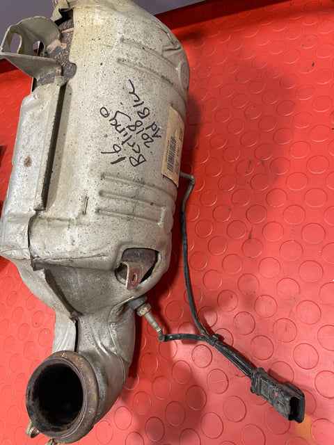 Citroen Berlingo/Peugeot Partner  DPF WITH SENSORS AND ADBLUE INJECTOR (CRACK in the MOUNTING) 1.6 2016/2018 P/N 9823467180 - 3