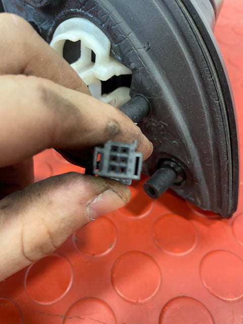 Peugeot Partner/Citroen Berlingo  PASSENGER SIDE WING MIRROR LH 2013-2018 1.6 P/N 232673075 - 2