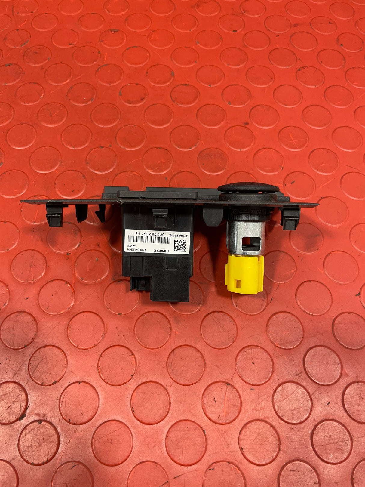 Ford Transit Custom USB SOCKET PORT 2022 (4X2 Pins) P/N JK2T14F014AC