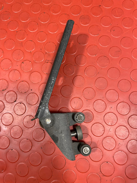 Vauxhall Vivaro/Renault Trafic SLIDING DOOR ROLLER PASSENGER SIDE 2013 P/N 311973E