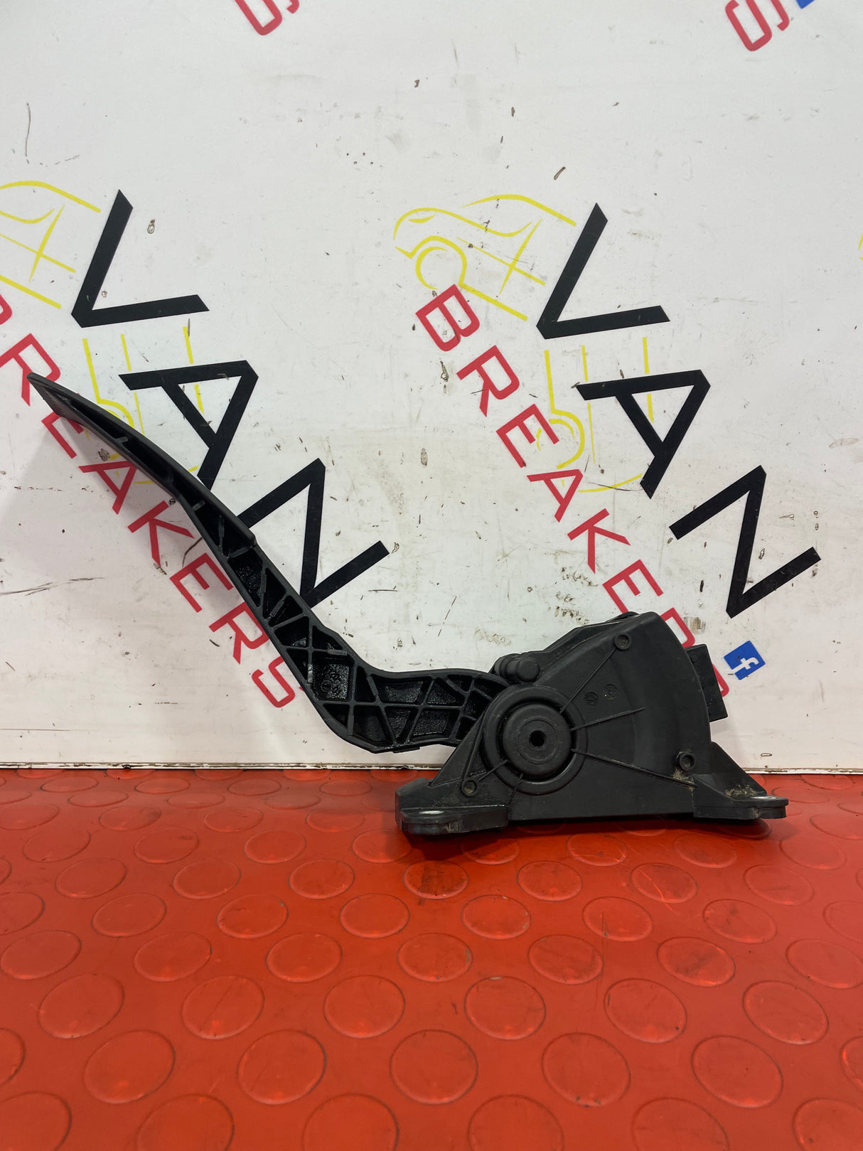 Nissan Navara D23 Throttle Pedal 2015-2020 P/N 180024KJ0A