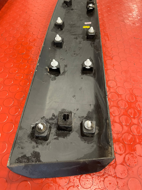 Citroen Berlingo/Vauxhall Combo/Peugeot Partner/Proace City DOOR MOULDING FRONT PASSENGER SIDE 2019-2024  P/N 9817696377