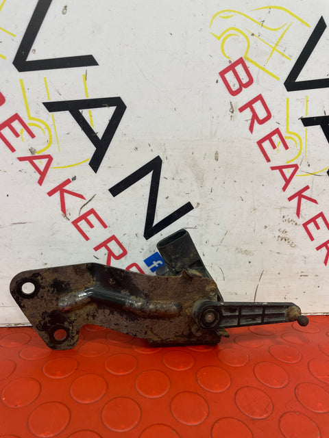 Nissan Navara MK3 REAR HEIGHT SENSOR 2015-2020 P/N 538204JV0A