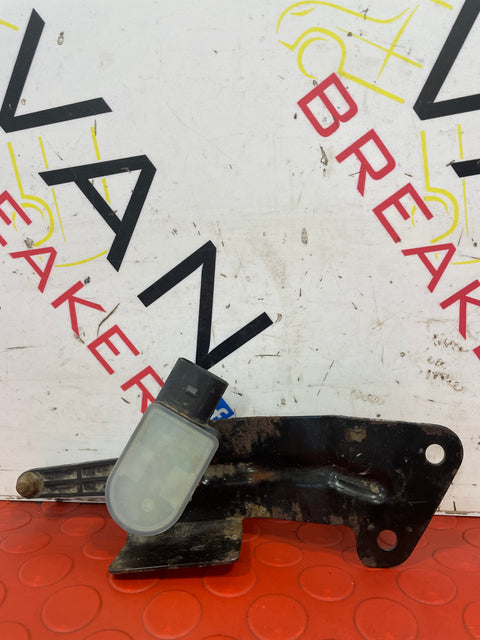 Nissan Navara MK3 REAR HEIGHT SENSOR 2015-2020 P/N 538204JV0A