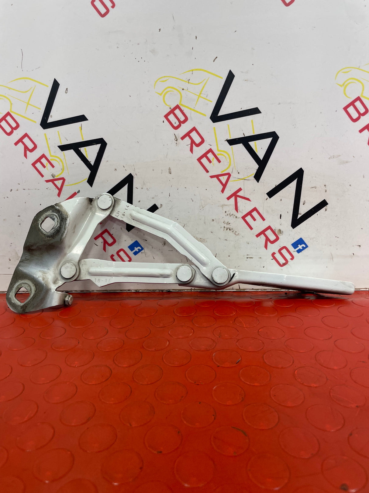 Ford Transit Custom LEFT BONNET HINGE PASSENGER SIDE 2013-2018 P/N BK2116801AC
