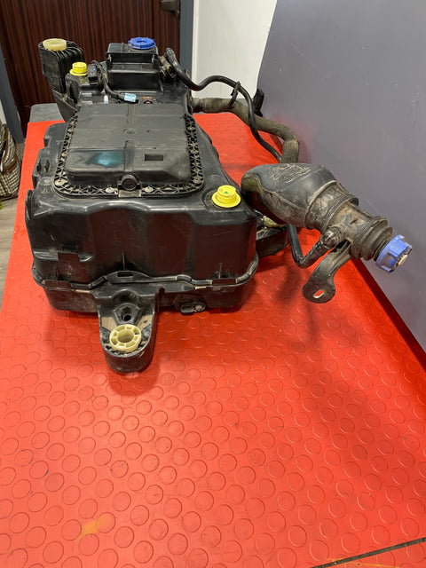 Citroen Berlingo/Peugeot Partner/Toyota Proace City/Vauxhall Combo ADBLUE TANK W/ FILLER HOSE 2019-2024 P/N 9817601880 - 1