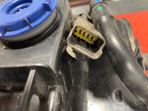 Citroen Berlingo/Peugeot Partner/Toyota Proace City/Vauxhall Combo ADBLUE TANK W/ FILLER HOSE 2019-2024 P/N 9817601880 - 1