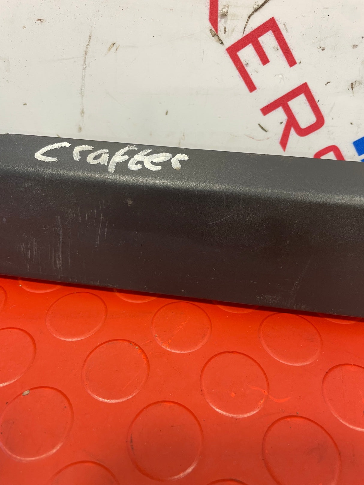 Volkswagen Crafter NUMBER PLATE LIGHT TRIM WITH LIGHTS P/N 7C0827329