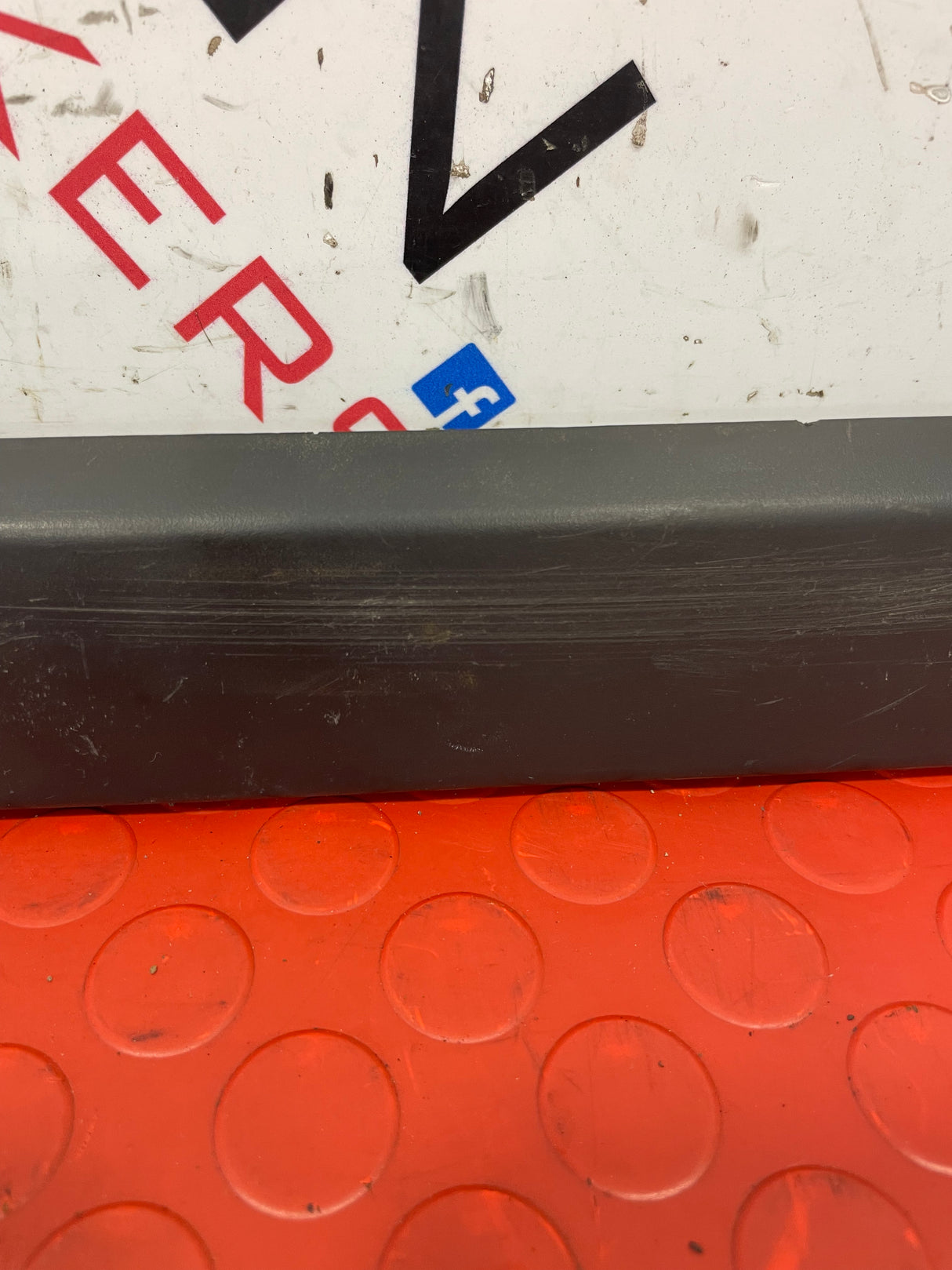 Volkswagen Crafter NUMBER PLATE LIGHT TRIM WITH LIGHTS P/N 7C0827329