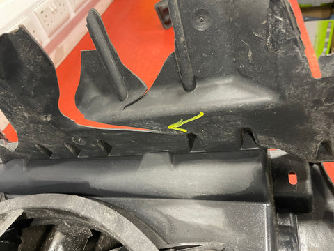 Citroen Berlingo/Peugeot Partner RADIATOR ASSEMBLY W/ FRAME (Minor Crack in the Frame) 1.6  2008-2016 P/N 9682720480