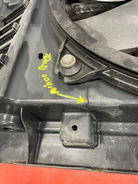 Citroen Berlingo/Peugeot Partner RADIATOR ASSEMBLY W/ FRAME (Minor Crack in the Frame) 1.6  2008-2016 P/N 9682720480