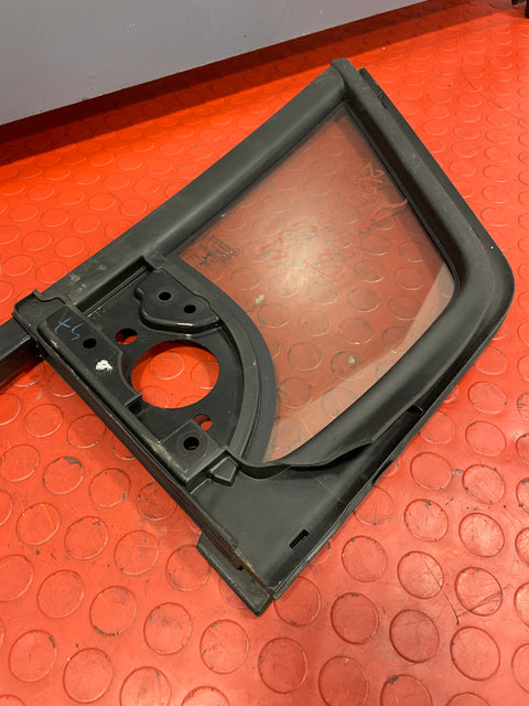 Citroen Berlingo/Peugeot Partner/Vauxhall Combo/Toyota Proace City QUARTER GLASS WINDOW Passenger Side  2019-2024 P/N 9818042280