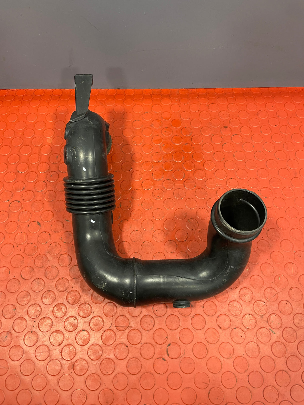 Renault Master/Vauxhall Movano/Nissan NV400 AIR INTAKE HOSE PIPE 2010-2021 2.3 DTI P/N 165554107R