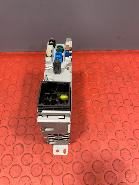 Citroen Dispatch/Peugeot Expert/Toyota Proace/Vauxhall Vivaro RADIO STEREO UNIT 2016-2024 P/N 9835408680