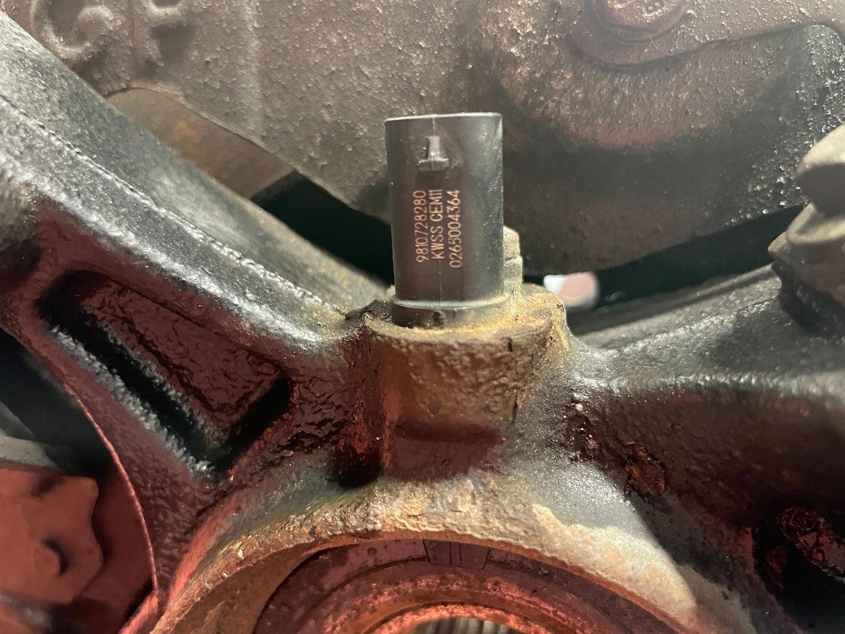 Citroen Berlingo/Peugeot Partner/Vauxhall Combo/Toyota Proace City FRONT WHEEL HUB & BRAKE SET W/ ABS SENSOR Driver's Side 2019-2024 R/N 9830798880 - 1 / 9810728280